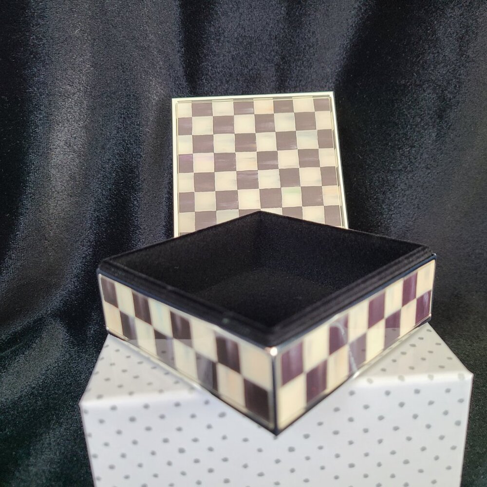 Mackenzie-Childs Courtly Check Silver Plated Trinket Box - NEW IN BOX! - Picture 6 of 13